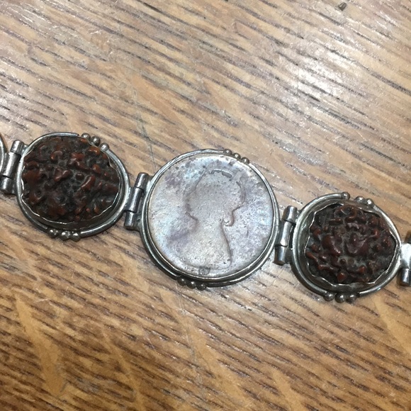 unsure Jewelry - Vintage Bracelet